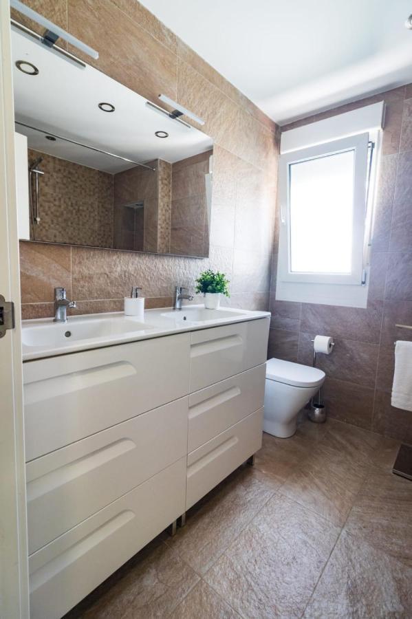 Apartmán Lujoso Atico Entre 2 Playas Con Garaje, Terraza, Vistas Y Wifi Gijón Exteriér fotografie